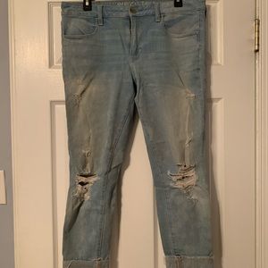 American Eagle Distressed Jegging